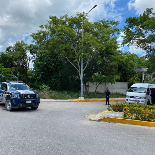 Continúan indagando a presunta célula criminal detenida en Privadas Turquesa.