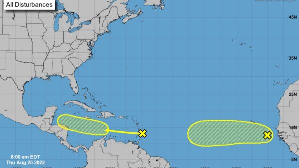 Clima: Vigilan dos zonas de baja presión en el Atlántico.