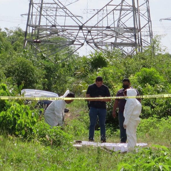 Localizan cuerpo calcinado en la colonia Santa Cecilia de Cancún (VIDEO).