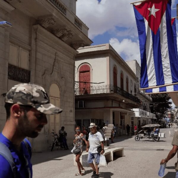 Abre Cuba el mercado a inversionistas extranjeros.