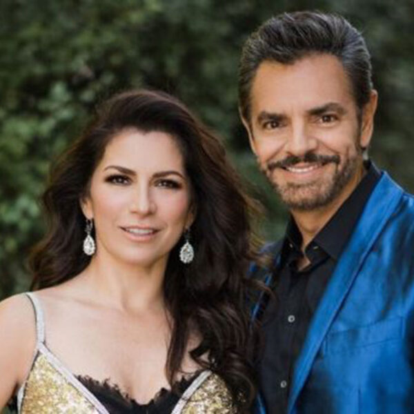 Alessandra Rosaldo canta las mañanitas a Eugenio Derbez durante concierto de los 90’s Pop Tour