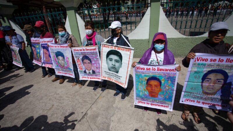 “Hoy es día de luto nacional, se cumple el 8° aniversario de Ayotzinapa”