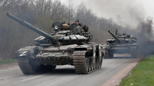 Contraofensiva de Ucrania obliga a rusos a evacuar y replegarse de Járkov