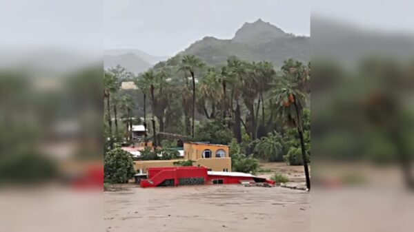Lluvias por "Kay" desbordan rio en BCS e inundan casas