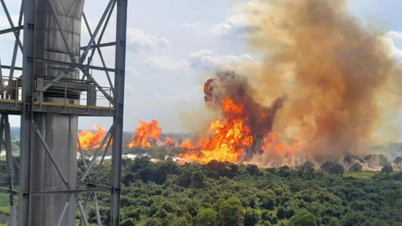 Reportan explosión de ductos de Pemex en Tabasco
