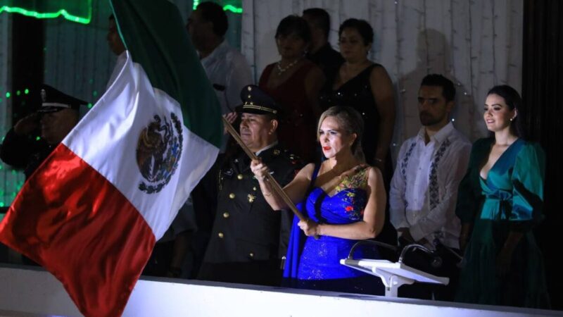 Con fervor cívico, en Solidaridad se conmemoró el grito de Independencia.