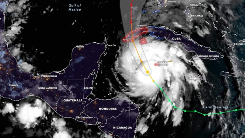 Clima: 'Ian' ya es huracán categoría uno.