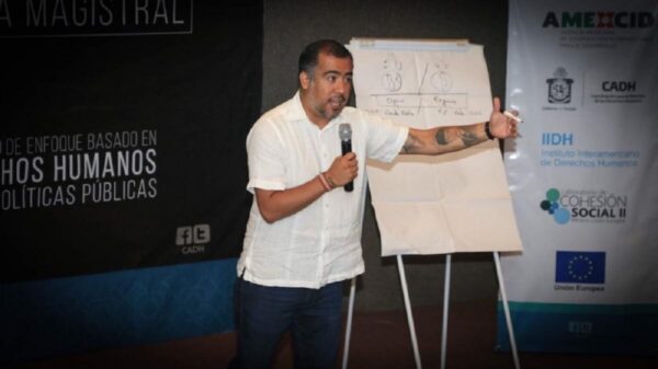 Renuncia fiscal del caso Ayotzinapa; continuará la investigación: AMLO