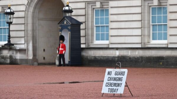 Desata BBC rumores de supuesta muerte de la reina Isabel II
