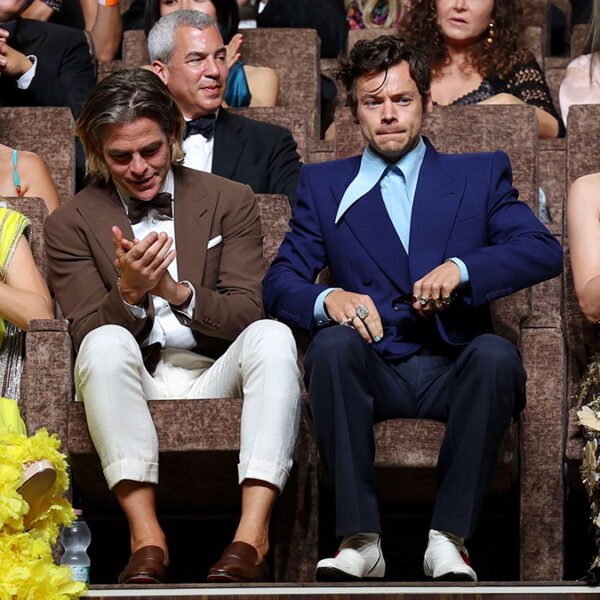 ¿Realmente Harry Styles escupió a Chris Pine en el Festival de Venecia?