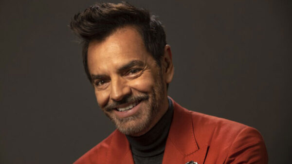Revelan que Eugenio Derbez continúa sedado y en recuperación tras operación
