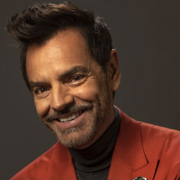 Revelan que Eugenio Derbez continúa sedado y en recuperación tras operación