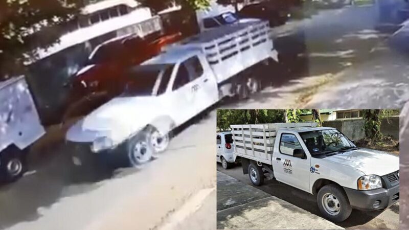 Roban camioneta en Chetumal a plena luz del dia 