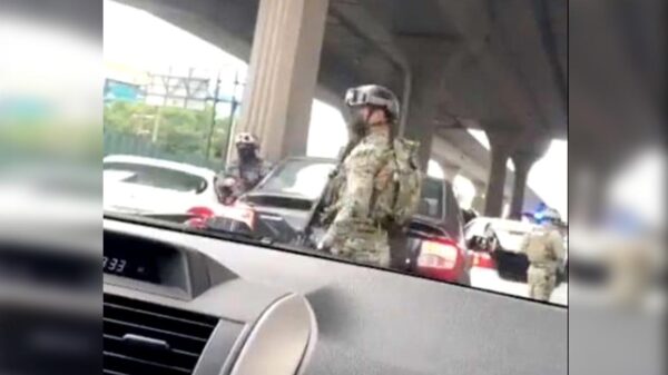 En peliculesco operativo por secuestro, marinos cierran el periférico