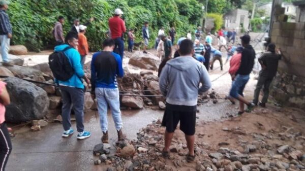 Sufre Tlatlaya deslaves; fallecen cuatro personas