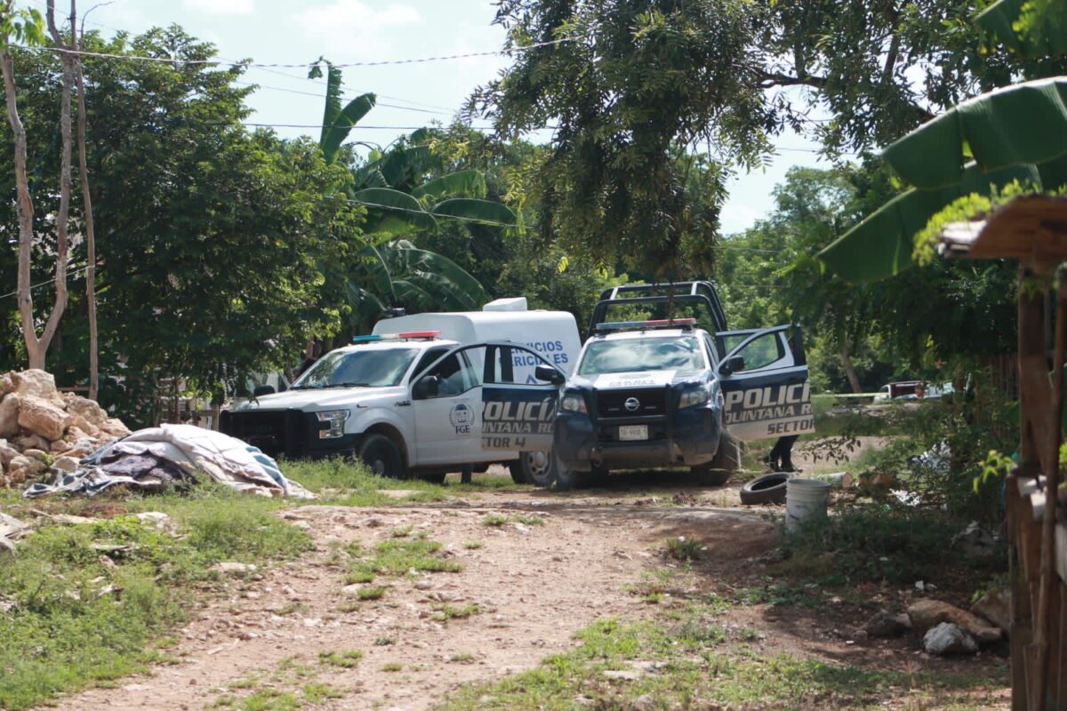 Ejecutan a hombre a las puertas de un templo en la Región 260; los motosicarios le arrebataron la vida de al menos cuatro impactos de bala.