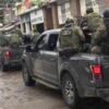 Inaudito!, narcosicarios desfilan con las autoridades en Guerrero