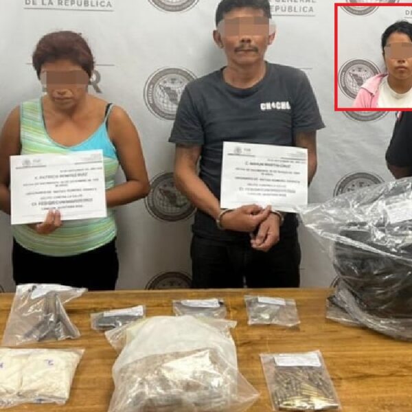 FGR detiene a tres personas y asegura armas y drogas en Bonfil.