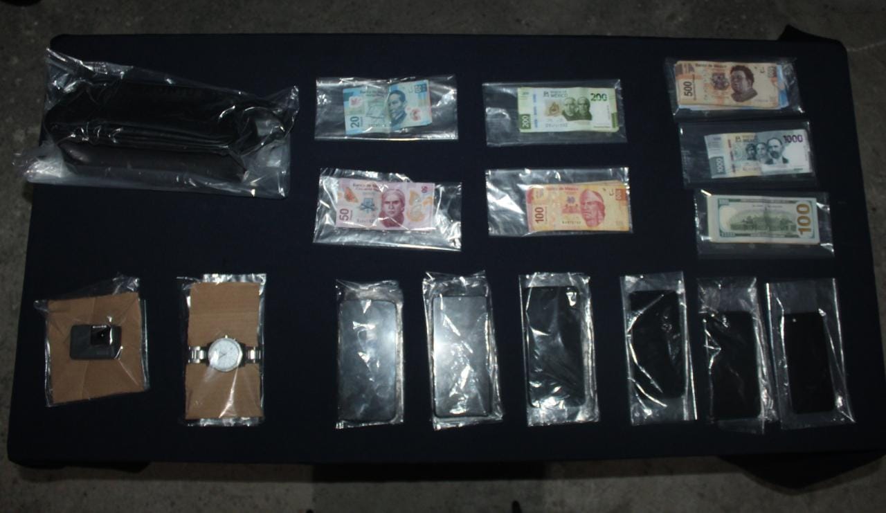 Detienen una banda que enganchaba víctimas por redes sociales; les aseguraron varios celulares y dinero en efectivo.