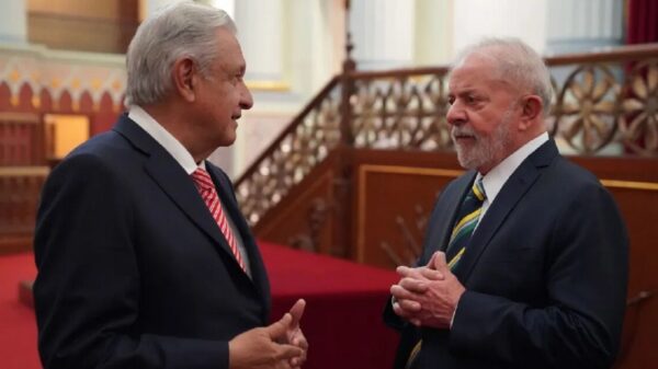 AMLO felicita a Lula por éxito en primera vuelta electoral en Brasil