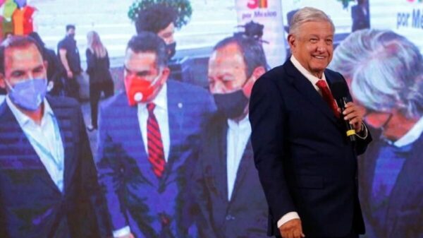 “Para terminar con tapados y dedazo, lo mejor es abrir el proceso sucesorio”