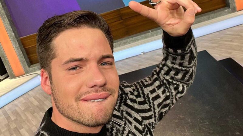 Con lagrimas, William Valdés se despide de Venga la Alegría