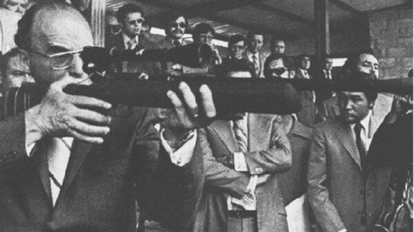 Echeverría comparte culpa por Tlatelolco, informó la CIA en 1971