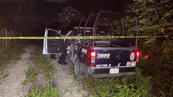 Localizan dos cadáveres maniatados en colonia de Cancún 