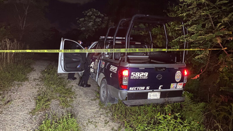 Localizan dos cadáveres maniatados en colonia de Cancún 