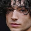 Ezra Miller se declara inocente; podría pasar hasta 26 años en prisión