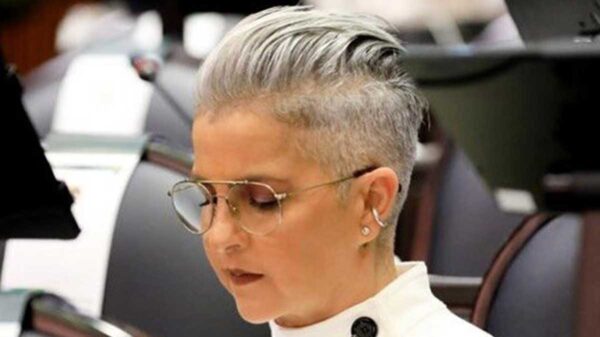 Federica Quijano busca iniciativa para acabar con el bullying cibernético que vivió su hija