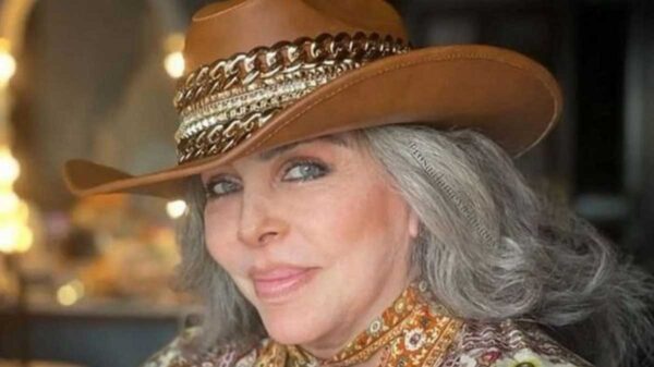 Filtran chats de las jóvenes que acusan a Verónica Castro de conversaciones indebidas