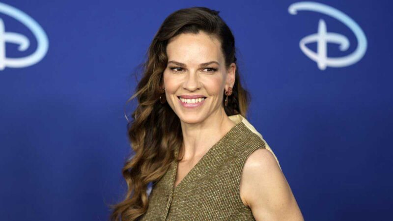 Hillary Swank se convertirá en madre de gemelos a las 48 años