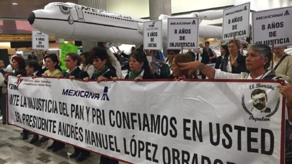 Adquisición de Mexicana no incluye la contratación de ex empleados: AMLO