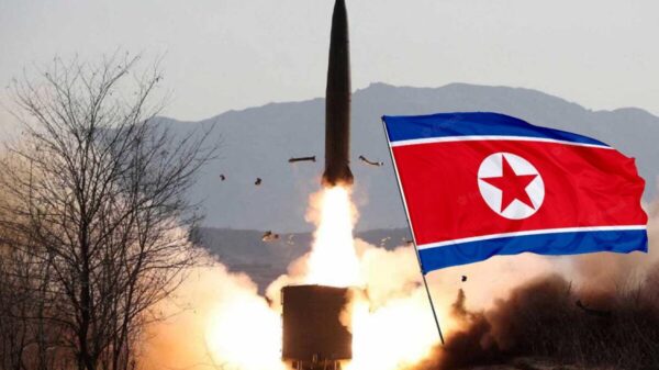 Continua Corea del Norte lanzando misiles, suma ya nueve