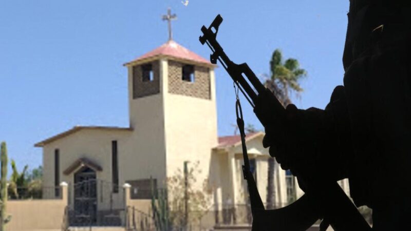 Comando armado en BCS secuestra a pareja durante boda en una iglesia