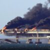 Explosión en puente de Crimea daña ruta clave para Rusia