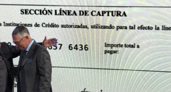 Paga Salinas Pliego al SAT lo que dijo que no pagaría