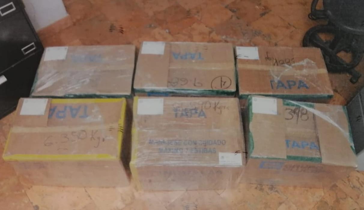 Dan 11 años de prisión a a pareja traficante de marihuana en Cancún; José "L" y Aylin "R" fueron detenidos con casi 40 kilos de enervante.