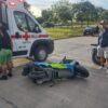 Embisten a madre e hija en una motoneta en Ciudad Natura.