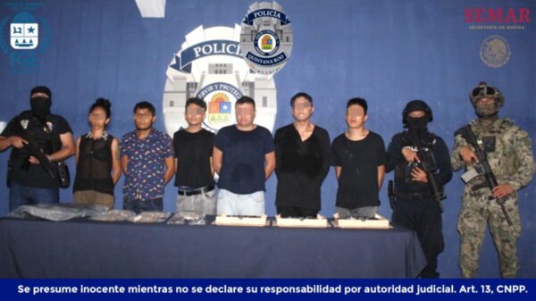 Detienen la Policía Quintana Roo a 11 narcomenudistas en Cancún.