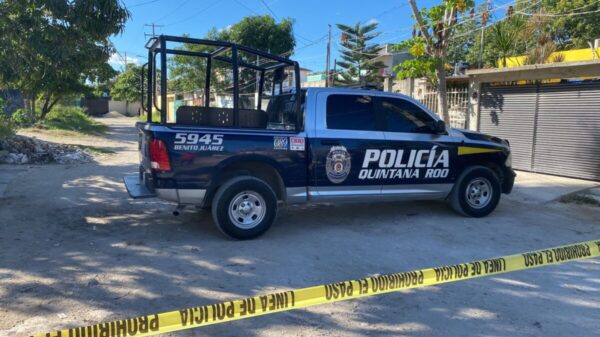 Localizan cadáver embolsado en Los Laureles de la Región 235 de Cancún (VIDEO).