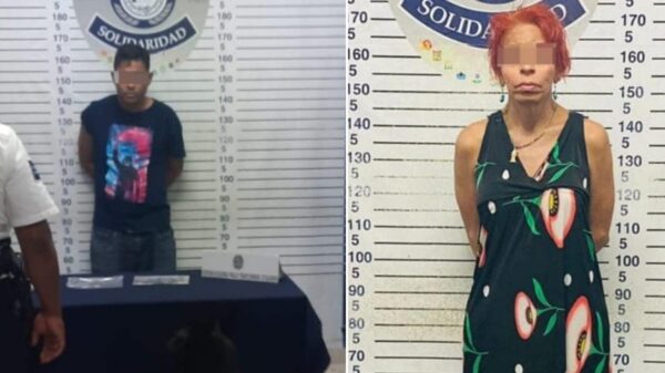 Aseguran a dos personas con drogas en Playa del Carmen.