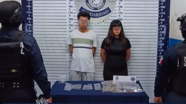 Detienen a pareja de narcomenudistas en Misión del Carmen.