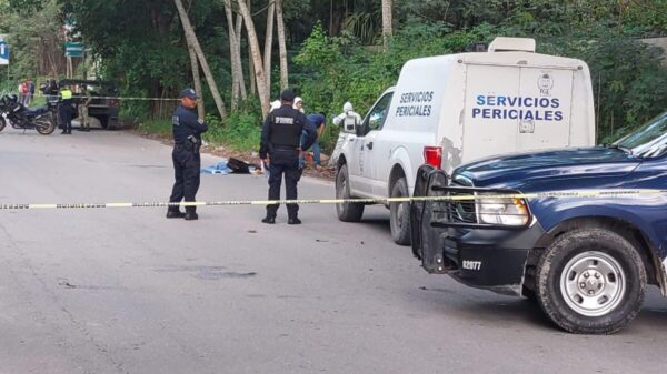 Playa del Carmen: Hallan ejecutado en la entrada al fraccionamiento Bali Residencial.