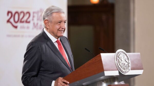 Reclama AMLO falta de transparencia en universidades públicas