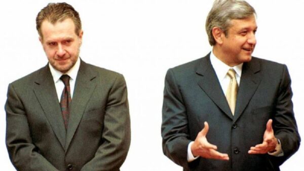 Regalará AMLO a Creel diccionario, “que recuerde” qué es democracia