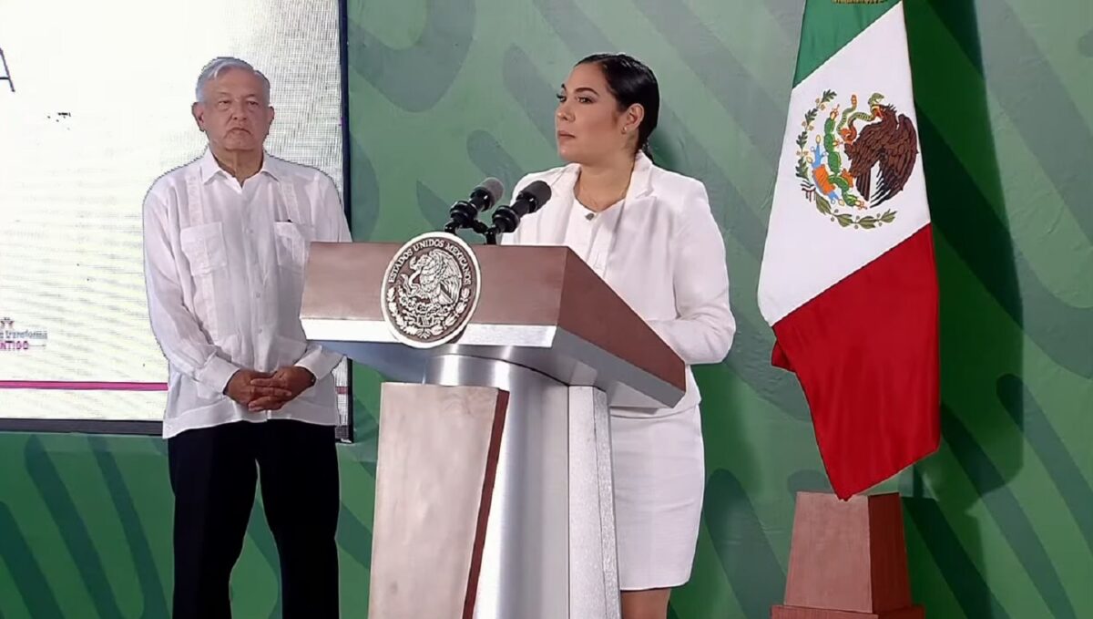 La mandataria de Colima, Indira Vizcaíno, dijo que quienes se oponen a la iniciativa impulsada por el Presidente Andrés Manuel López Obrador le temen al pueblo y en el fondo repudian el principio básico de la democracia.