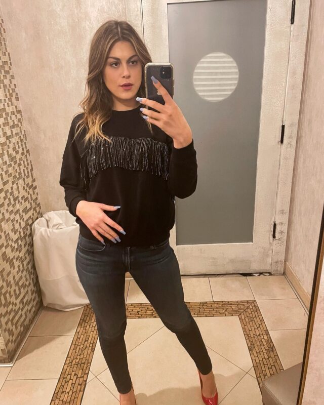 Actriz de 'El manual de Ned' revela porqué llevó ropa holgada durante la serie