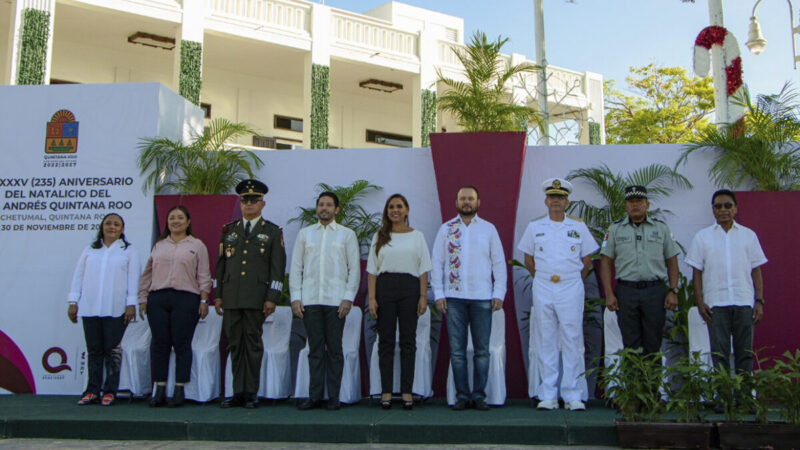 Mara Lezama encabeza la ceremonia conmemorativa del natalicio de Andrés Quintana Roo